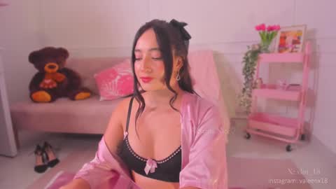 Sara  online show from March 2025 12:48:01 AM