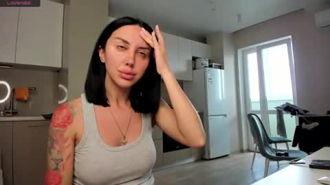 Snapshot of sasha_moon77 chatting on May 2026 12:00:02 PM Sasha online show from May 2026 12:00:02 PM