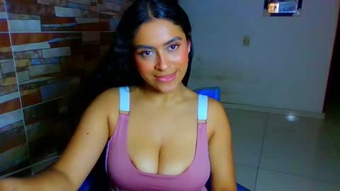 Snapshot of sasha_rose23 chatting on February 2025 10:12:01 PM Camila online show from February 2025 10:12:01 PM