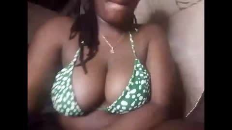 Snapshot of sashabigbooty chatting on October 2025 12:45:01 AM sashabigbooty online show from October 2025 12:45:01 AM