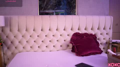 Dennise online show from October 2025 06:46:02 PM