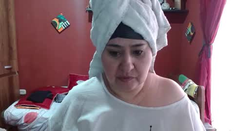 S A S H A R O S E online show from December 2025 12:44:02 PM