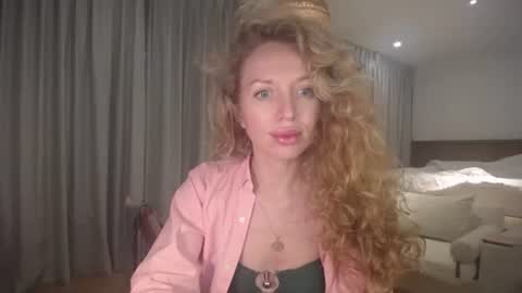 Sasha online show from November 2025 09:54:02 AM