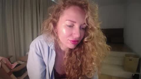 Sasha online show from December 2025 05:05:01 AM