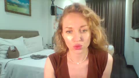 Sasha online show from December 2025 10:53:01 AM