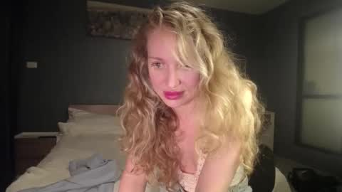 Sasha online show from March 2026 05:05:02 PM