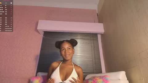 Snapshot of sashhalux22 chatting on February 2025 03:55:02 AM SashhaLux22 online show from February 2025 03:55:02 AM