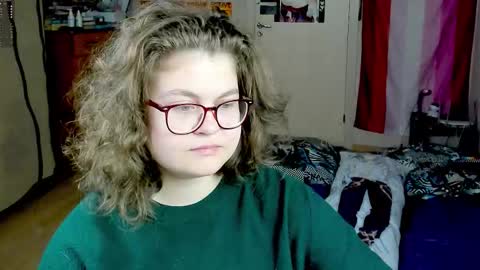 .Alexandra online show from November 2025 11:01:02 AM