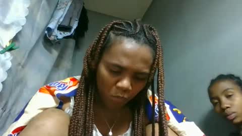 sasivia08 online show from February 2026 12:06:02 AM