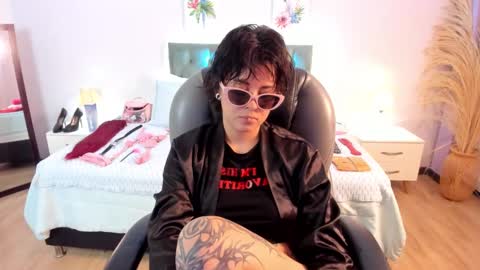 saskia_vellour online show from March 2026 07:20:02 PM