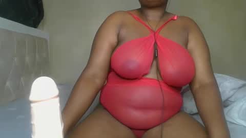 sassie_bee online show from December 2024 11:24:01 PM