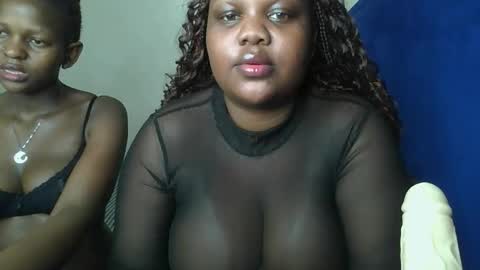 sassie_bee online show from September 2025 05:35:02 PM