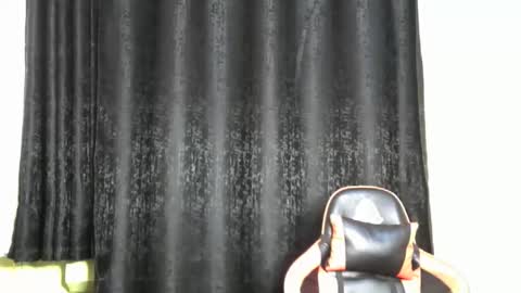 sassy_lyne online show from December 2025 11:14:02 AM