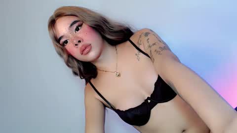 Tiffanie online show from October 2025 01:27:02 AM