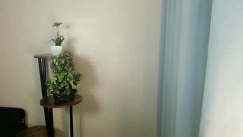 sassy_tinaxx online show from May 2026 05:09:01 PM