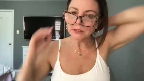 sassynsweetmilf online show from March 2026 04:01:01 PM