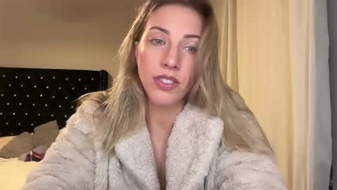 MazyMay333 online show from February 2025 06:02:02 AM