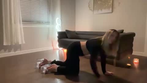 MazyMay333 online show from March 2025 05:35:02 AM