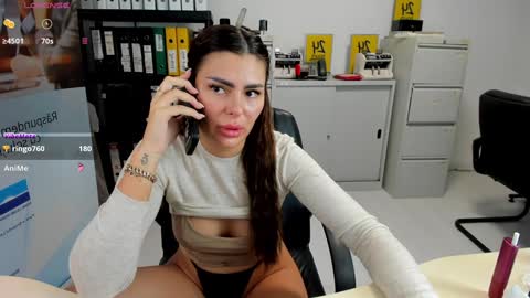 sassytiff online show from January 2025 02:15:02 PM