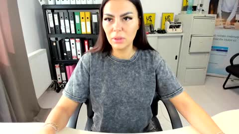 sassytiff online show from September 2025 10:15:01 AM