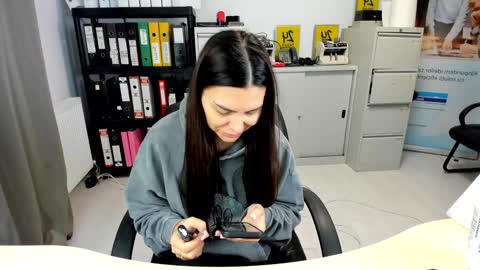 sassytiff online show from October 2025 10:34:02 AM