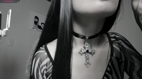 Snapshot of satanbabee_ chatting on January 2025 09:50:01 PM im expecting 300 thumbs up on my altar online show from January 2025 09:50:01 PM