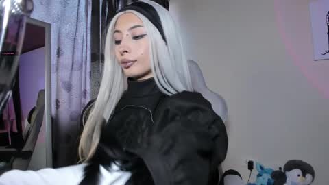 Snapshot of satanbabee_ chatting on February 2025 10:00:02 PM im expecting 300 thumbs up on my altar online show from February 2025 10:00:02 PM