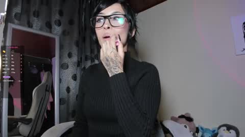 Snapshot of satanbabee_ chatting on February 2025 11:59:02 PM im expecting 300 thumbs up on my altar online show from February 2025 11:59:02 PM