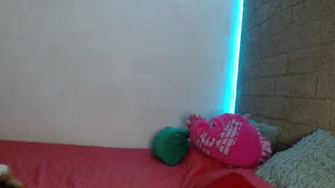 Sativa online show from December 2024 07:10:01 PM