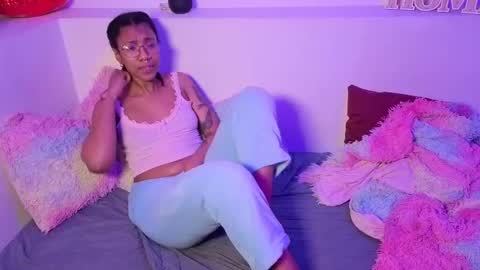 saturno_vibes online show from February 2026 07:59:01 AM