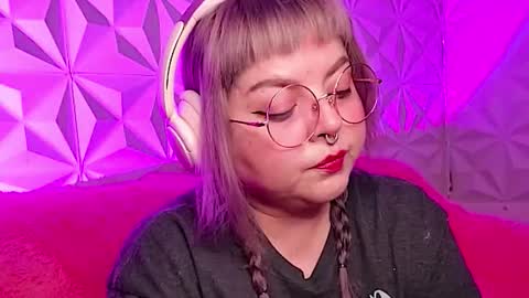 Gina George online show from November 2025 10:12:01 PM