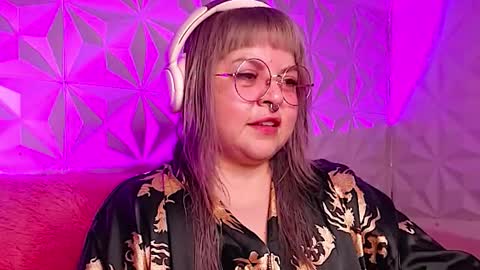 Gina George online show from November 2025 01:04:02 AM