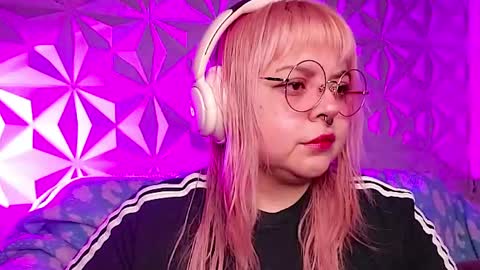 Gina George online show from April 2026 11:07:02 PM