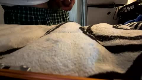 ElVergone online show from November 2025 04:45:02 PM