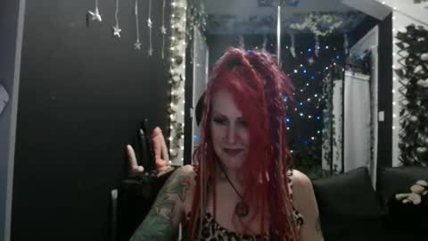 SaucySky online show from March 2025 10:38:02 PM