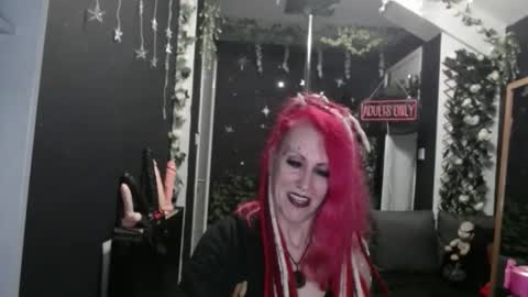 SaucySky online show from February 2026 10:19:02 PM