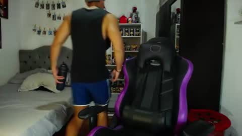 Snapshot of saulomiralles chatting on July 2026 11:43:02 PM Saulo online show from July 2026 11:43:02 PM