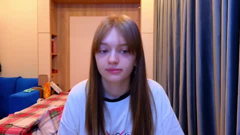 Snapshot of sav_anna chatting on January 2025 04:41:01 PM LUNA and ANNA    online show from January 2025 04:41:01 PM
