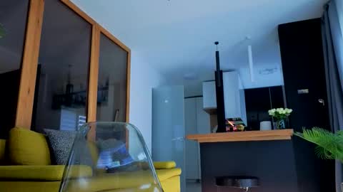 Wild influence online show from November 2025 12:30:01 PM