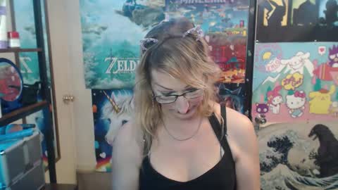 Snapshot of savanah_banana chatting on November 2025 10:32:02 PM Savanah online show from November 2025 10:32:02 PM