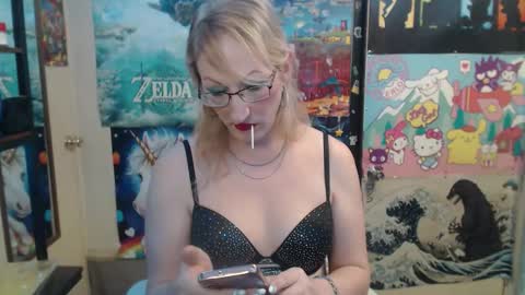 Savanah online show from February 2026 10:38:02 PM