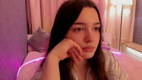 savannah_h online show from April 2026 10:31:01 AM