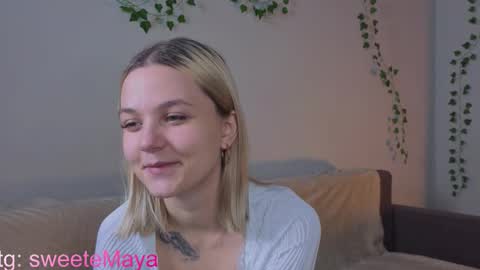 savannahshor online show from December 2025 08:04:02 PM