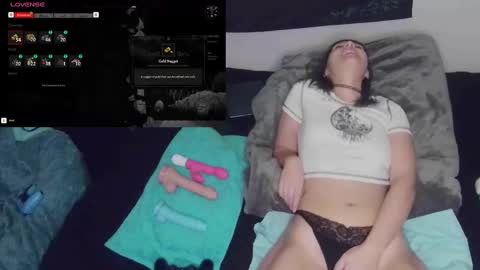 Snapshot of savethebea chatting on December 2024 11:31:01 PM Bea online show from December 2024 11:31:01 PM