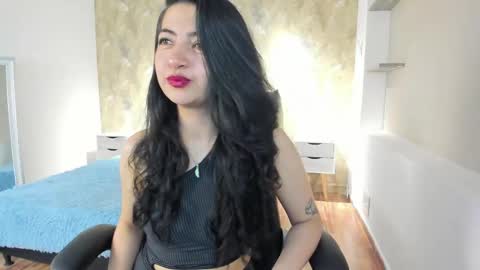 Saya Amaretto  online show from October 2025 07:11:02 PM