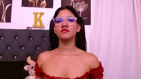 Snapshot of saykimmy chatting on June 2026 03:17:01 AM saykimmy online show from June 2026 03:17:01 AM