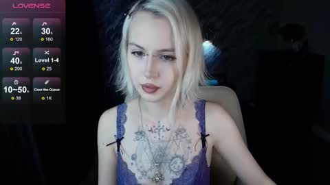 Anges online show from November 2025 01:15:01 AM