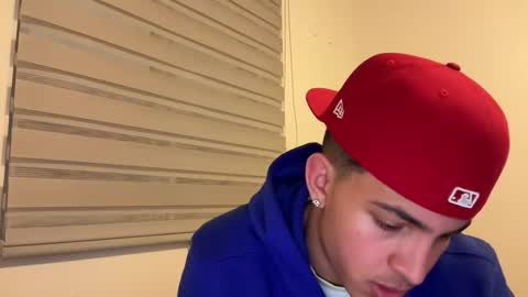 sbouchikh03 online show from February 2026 06:29:02 AM