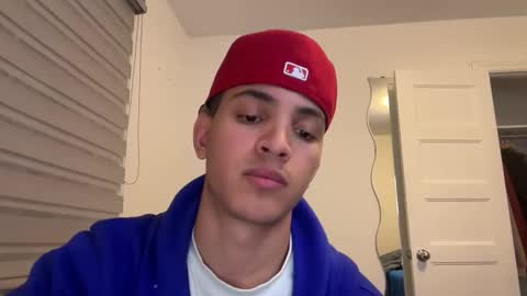 sbouchikh03 online show from February 2026 06:31:02 AM