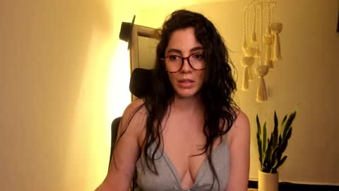 Venus online show from March 2025 04:42:02 PM